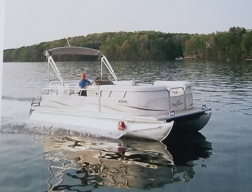 pontoon with gas container
